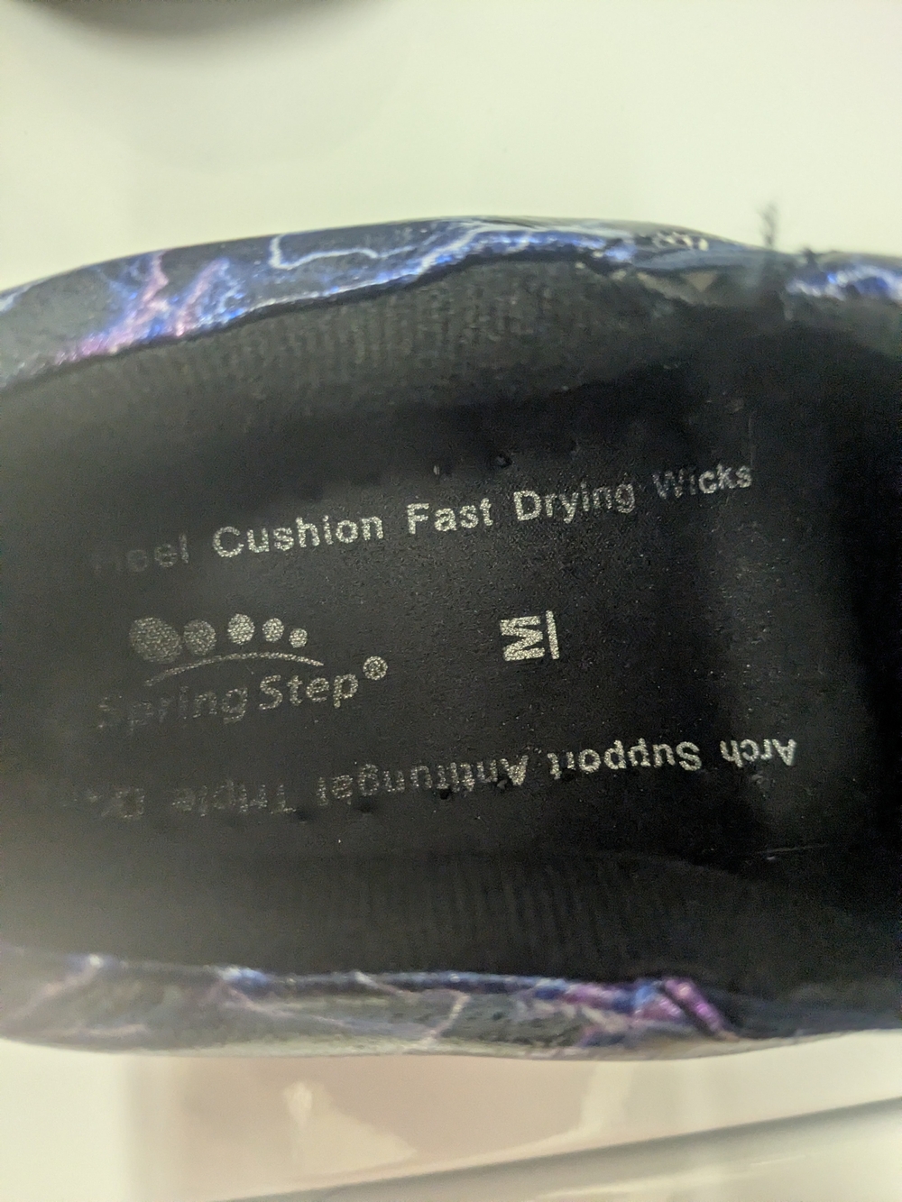 Fabulous Spring Step Clogs! - Picture 2 of 6